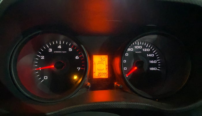 2017 Mahindra TUV300 T6, Diesel, Manual, 20,374 km, Odometer Image