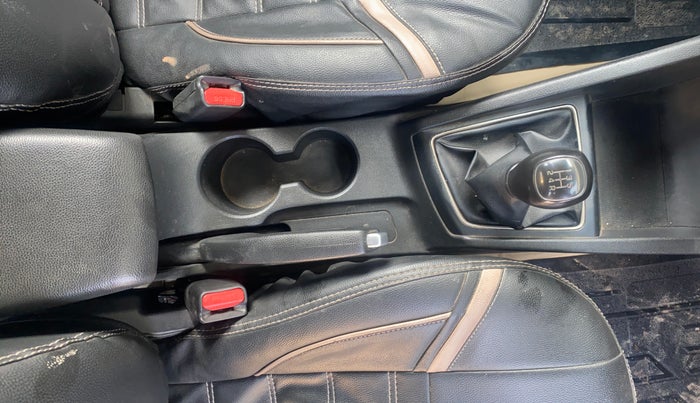 2017 Hyundai Elite i20 ASTA 1.2, Petrol, Manual, 61,636 km, Gear Lever