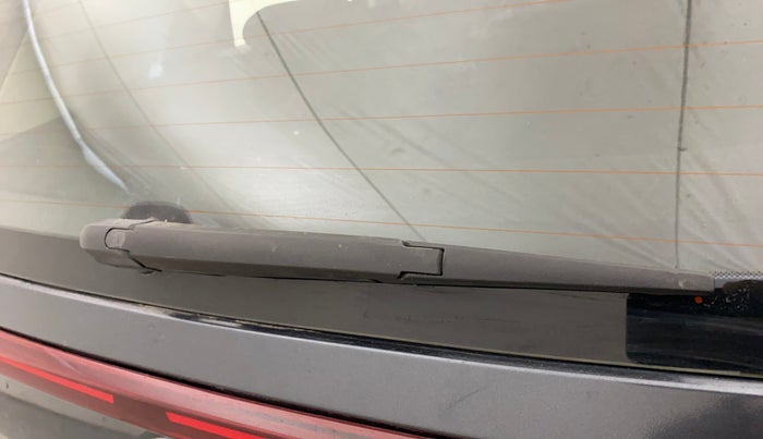 2020 KIA SONET GTX PLUS 1.0 IMT, Petrol, Manual, 66,365 km, Rear Wiper