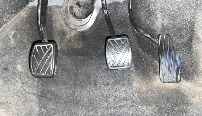 2015 Maruti Wagon R 1.0 VXI, Petrol, Manual, 44,398 km, Pedals