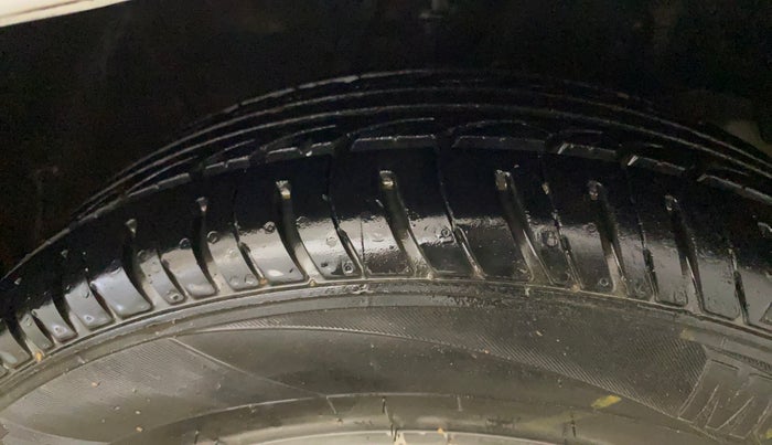 2016 Honda City 1.5L I-VTEC VX (O) MT, Petrol, Manual, 44,368 km, Right Front Tyre Tread