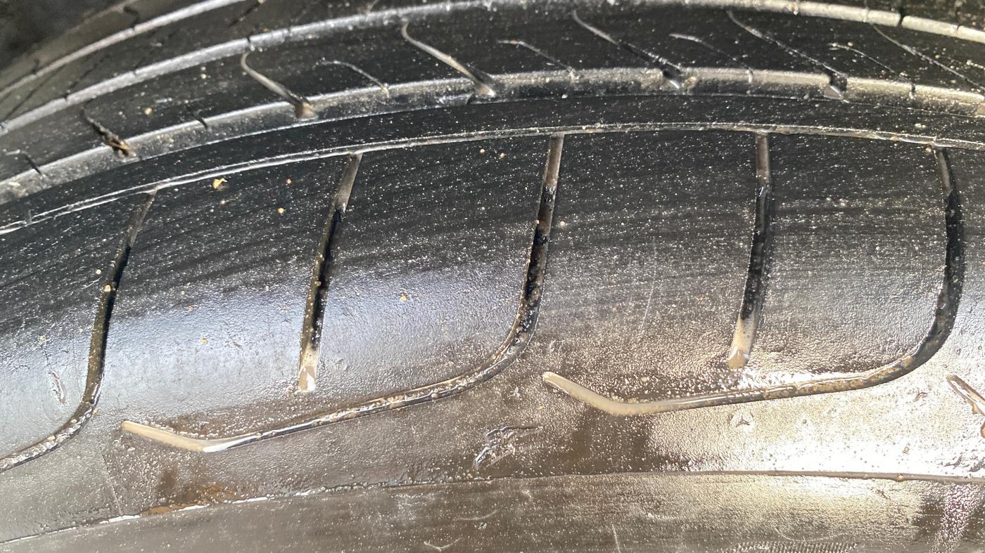 2020 MG HECTOR SHARP HYBRID 1.5 PETROL, Petrol, Manual, 83,588 km, Right Rear Tyre Tread