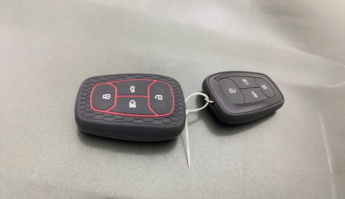 2022 Tata NEXON XZA PLUS (HS) PETROL, Petrol, Automatic, 31,173 km, Key Close Up