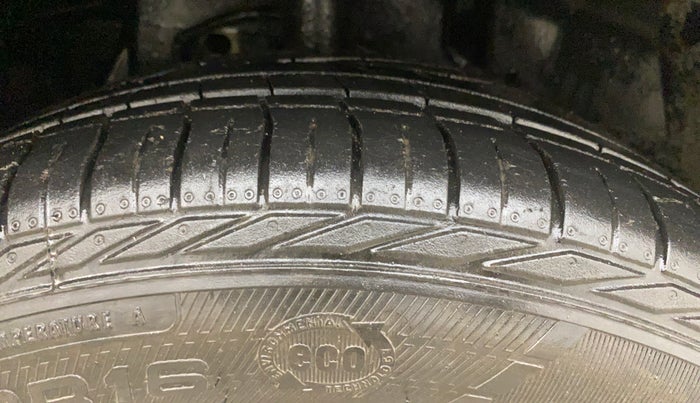 2022 Tata NEXON XZA PLUS (HS) PETROL, Petrol, Automatic, 31,173 km, Right Front Tyre Tread