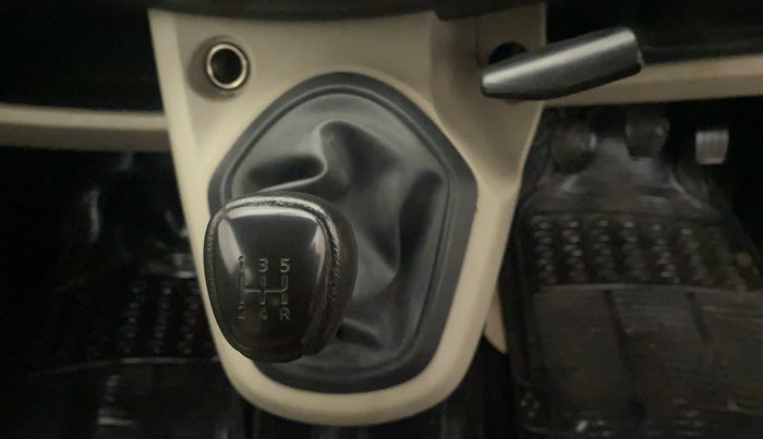 2017 Datsun Go Plus T, Petrol, Manual, 17,268 km, Gear Lever