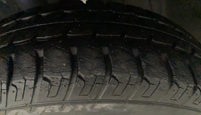 2017 Datsun Go Plus T, Petrol, Manual, 17,268 km, Left Rear Tyre Tread