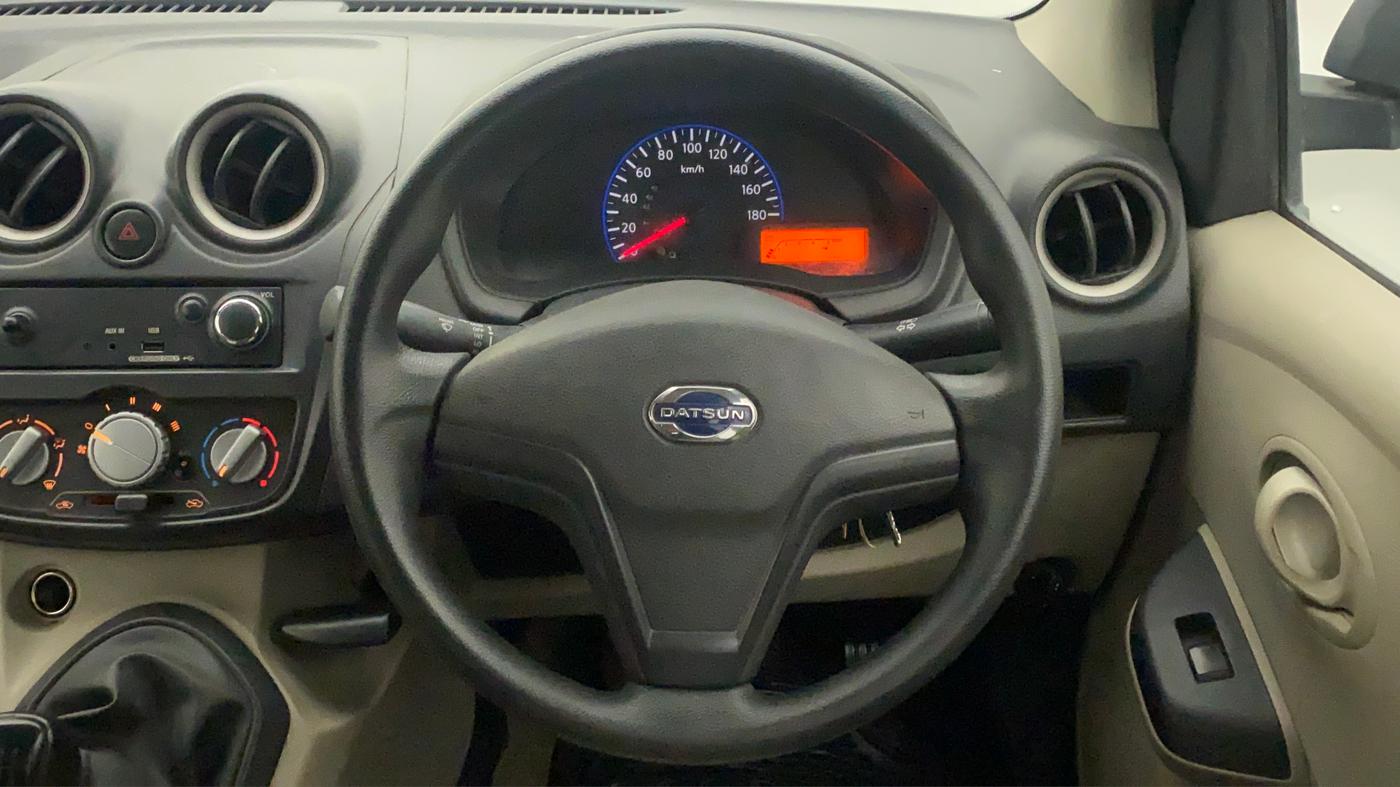 2017 Datsun Go Plus T, Petrol, Manual, 20,579 km, Steering Wheel Close Up