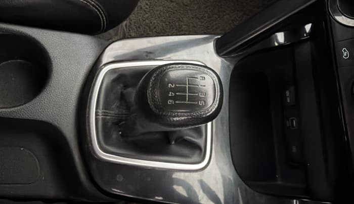 2020 KIA SELTOS HTK PLUS 1.5, Petrol, Manual, 87,429 km, Gear Lever