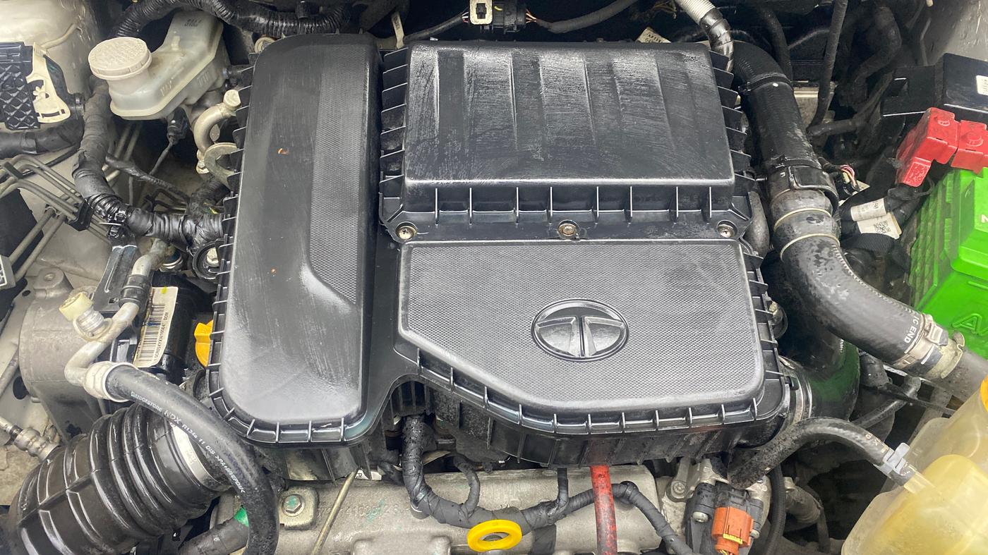 2021 Tata NEXON XZ PLUS DIESEL SUNROOF, Diesel, Manual, 1,06,442 km, Engine View