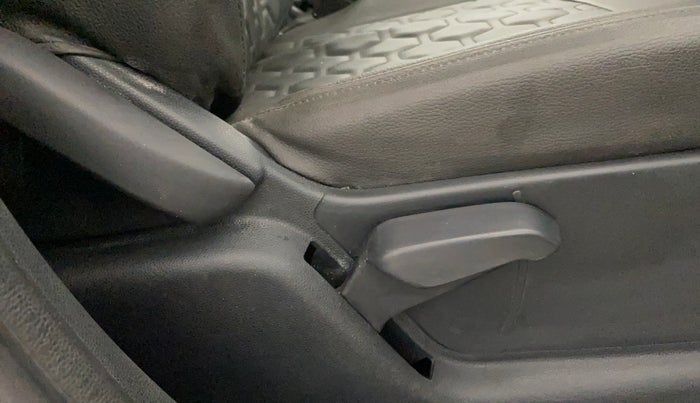 2018 Ford Ecosport TREND + 1.5L PETROL AT, Petrol, Automatic, 31,022 km, Driver Side Adjustment Panel