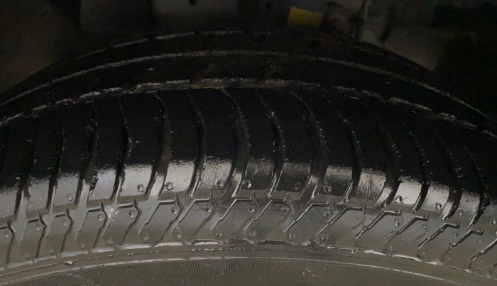 2018 Ford Ecosport TREND + 1.5L PETROL AT, Petrol, Automatic, 31,022 km, Left Front Tyre Tread