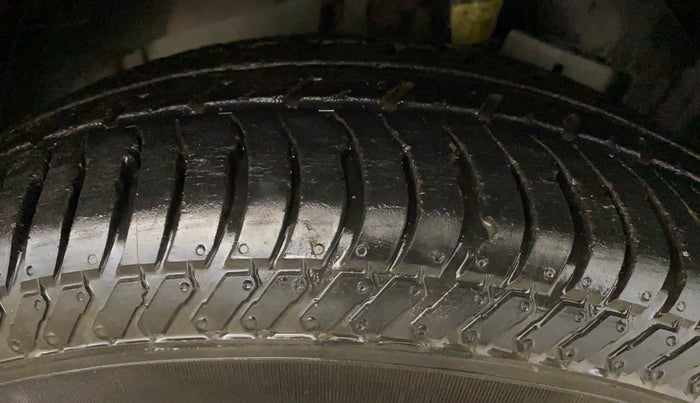 2018 Ford Ecosport TREND + 1.5L PETROL AT, Petrol, Automatic, 31,022 km, Right Front Tyre Tread