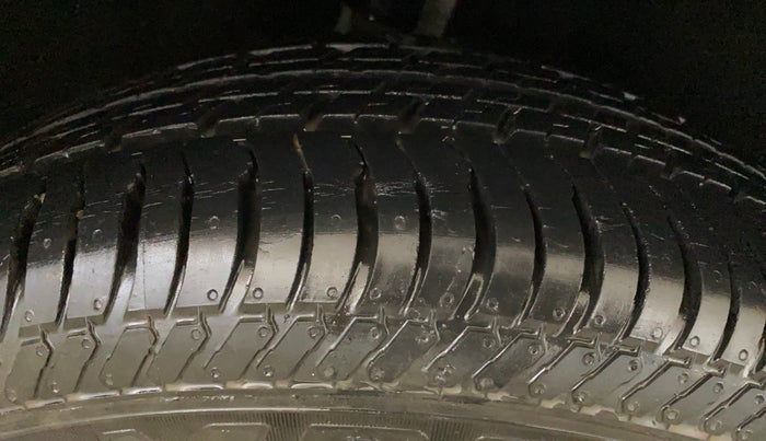 2018 Ford Ecosport TREND + 1.5L PETROL AT, Petrol, Automatic, 31,022 km, Right Rear Tyre Tread