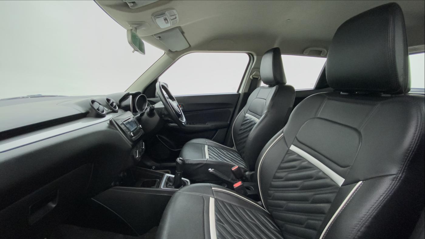 2018 Maruti Swift VDI, Diesel, Manual, 69,616 km, Right Side Front Door Cabin