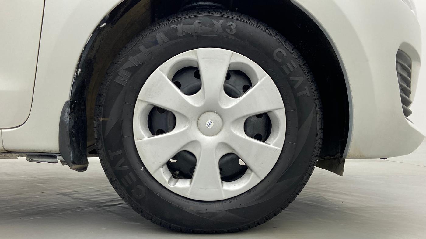 2018 Maruti Swift VDI, Diesel, Manual, 69,616 km, Right Front Wheel