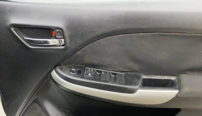 2015 Maruti Baleno DELTA PETROL 1.2, Petrol, Manual, 63,053 km, Driver Side Door Panels Control