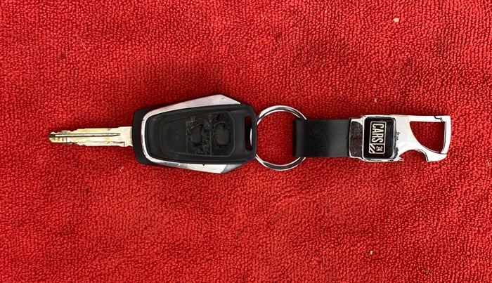 2018 Mahindra KUV 100 NXT K8 D 6 STR, Diesel, Manual, 72,407 km, Key Close Up