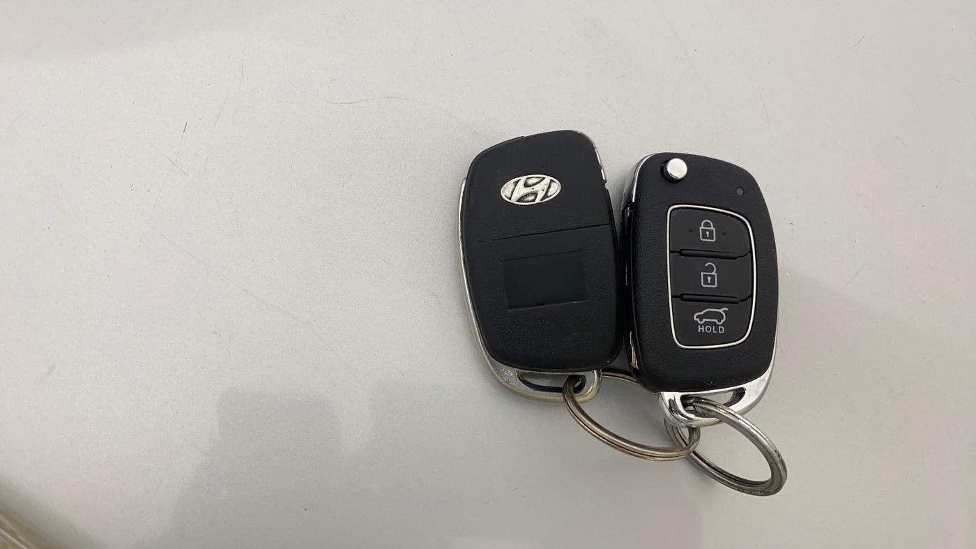 2016 Hyundai i20 Active 1.2 S, CNG, Manual, 67,663 km, Key Close Up
