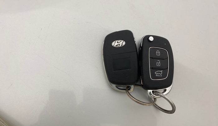 2016 Hyundai i20 Active 1.2 S, CNG, Manual, 67,663 km, Key Close Up