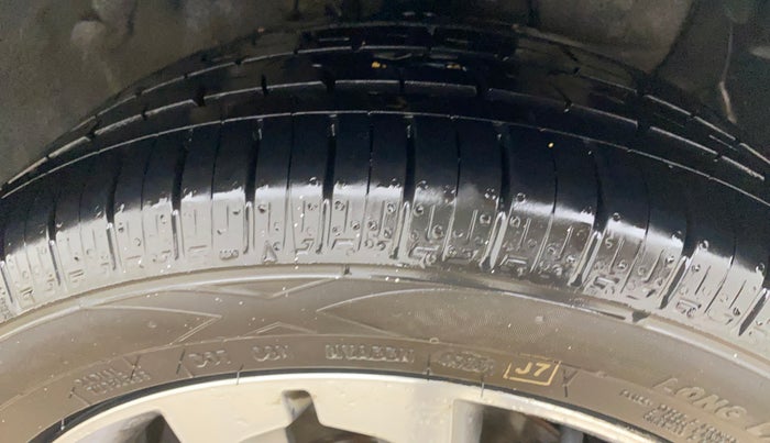 2016 Hyundai i20 Active 1.2 S, CNG, Manual, 67,663 km, Right Front Tyre Tread