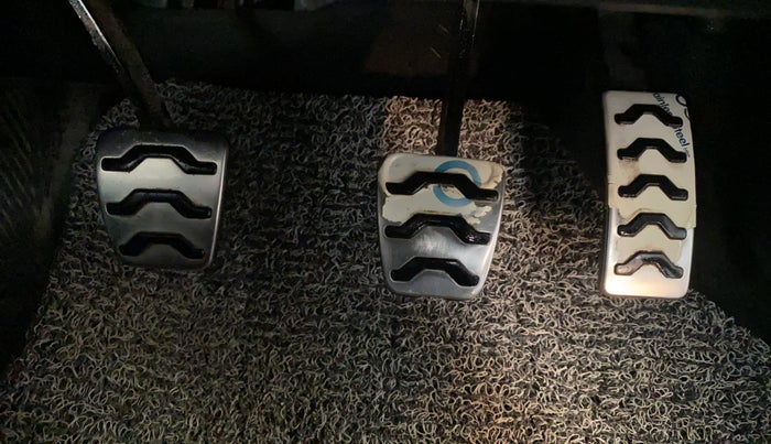 2016 Hyundai i20 Active 1.2 S, CNG, Manual, 67,663 km, Pedals