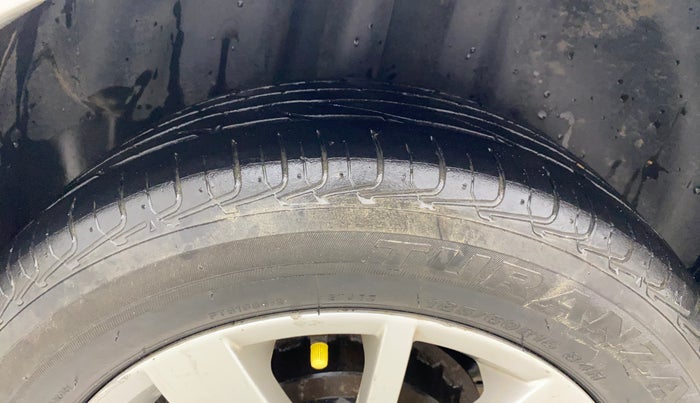 2016 Volkswagen Polo HIGHLINE1.2L, Petrol, Manual, 59,902 km, Right Rear Tyre Tread