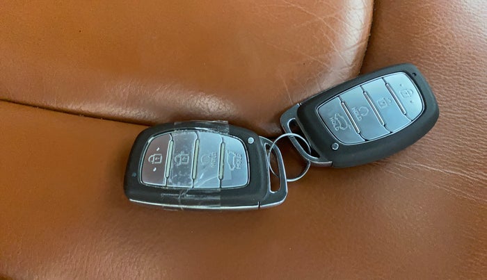 2022 Hyundai Creta SX IVT 1.5 PETROL, Petrol, Automatic, 50,672 km, Key Close Up