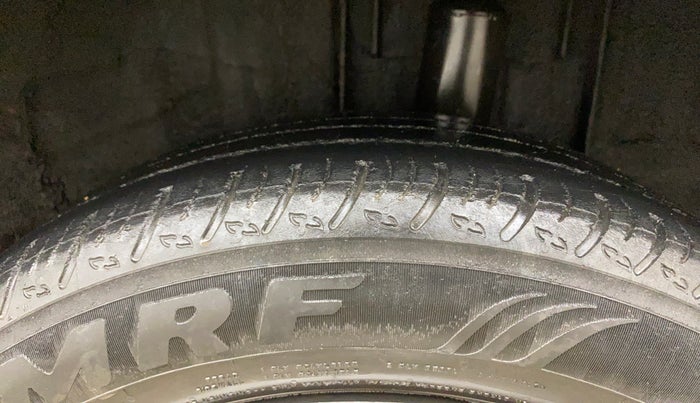 2021 Nissan MAGNITE XL, Petrol, Manual, 76,594 km, Left Rear Tyre Tread