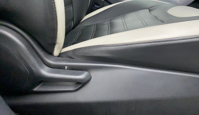 2020 Tata NEXON XMA 1.2, Petrol, Automatic, 46,182 km, Driver Side Adjustment Panel