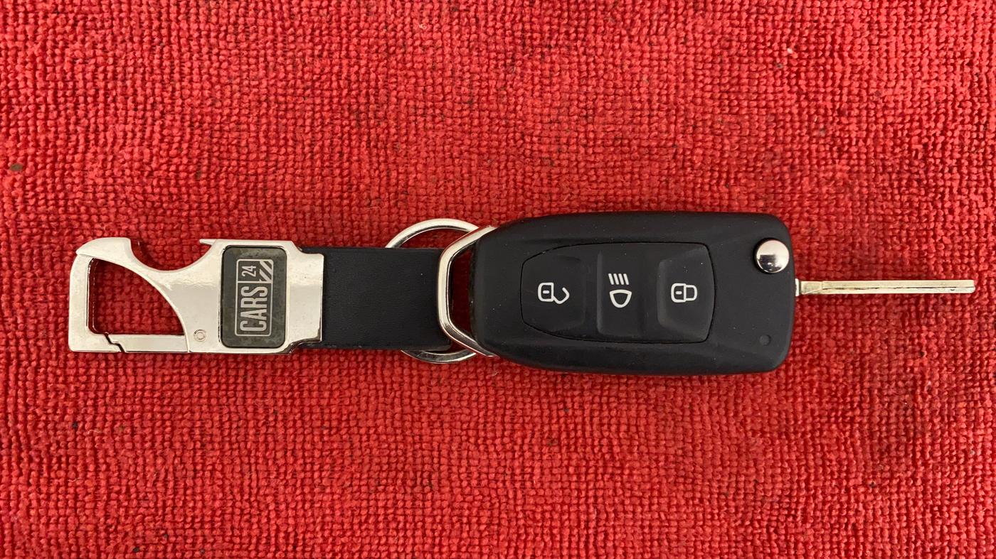 2020 Tata NEXON XMA 1.2, Petrol, Automatic, 46,182 km, Key Close Up