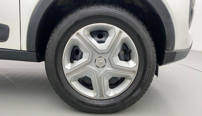 2020 Tata NEXON XMA 1.2, Petrol, Automatic, 46,182 km, Right Front Wheel