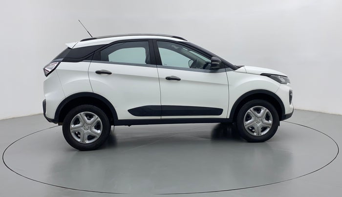 2020 Tata NEXON XMA 1.2, Petrol, Automatic, 46,182 km, Right Side