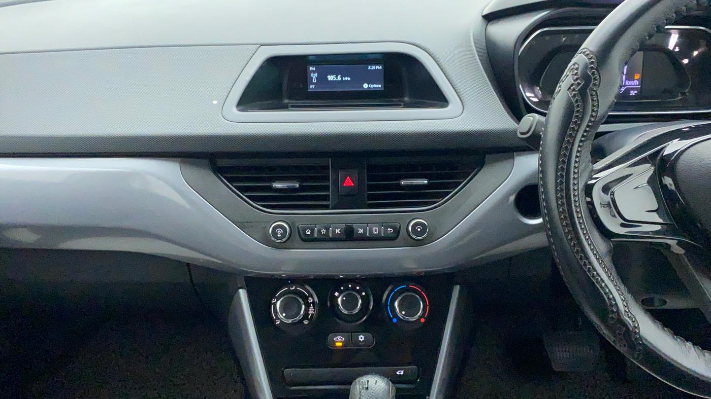 2020 Tata NEXON XMA 1.2, Petrol, Automatic, 46,182 km, Air Conditioner