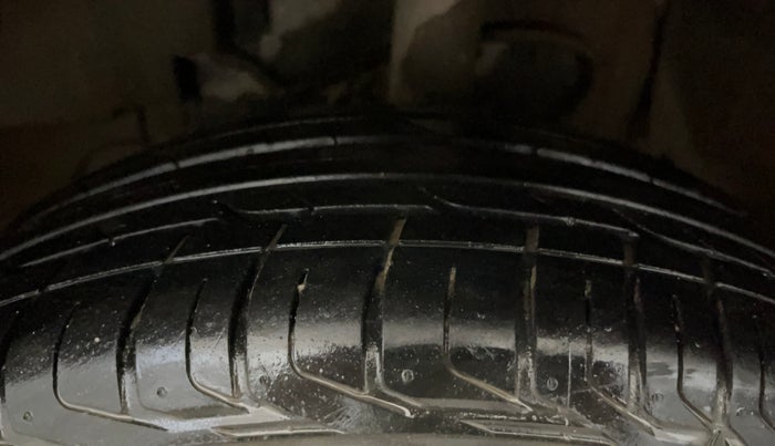 2019 Tata NEXON XM PETROL, Petrol, Manual, 26,496 km, Left Front Tyre Tread