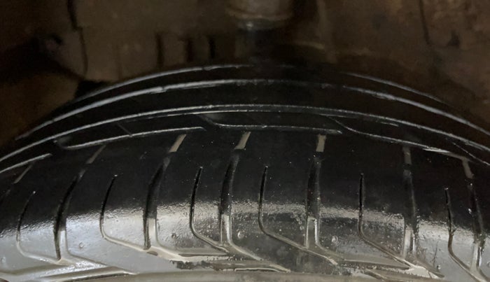 2019 Tata NEXON XM PETROL, Petrol, Manual, 26,496 km, Right Rear Tyre Tread