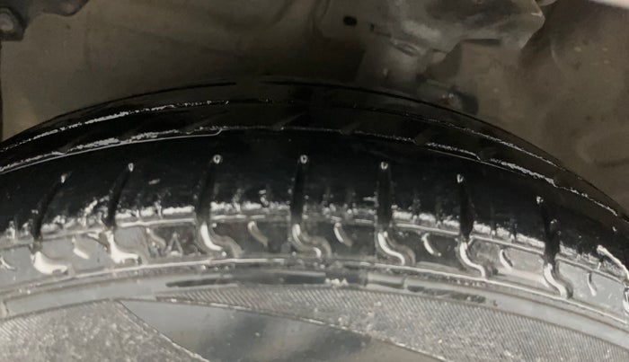 2016 Maruti Celerio VXI, Petrol, Manual, 85,442 km, Left Front Tyre Tread