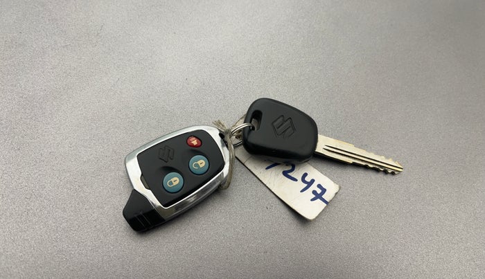 2016 Maruti Celerio VXI, Petrol, Manual, 85,442 km, Key Close Up