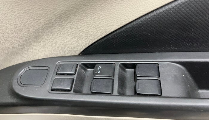 2016 Maruti Celerio VXI, Petrol, Manual, 85,442 km, Driver Side Door Panels Control