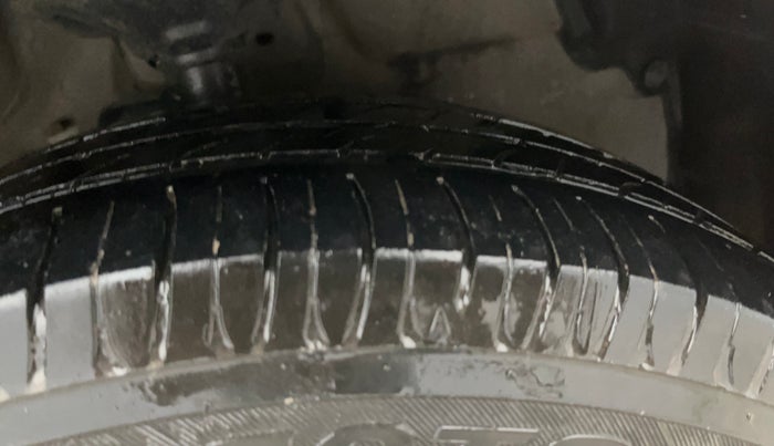 2016 Maruti Celerio VXI, Petrol, Manual, 85,442 km, Right Front Tyre Tread