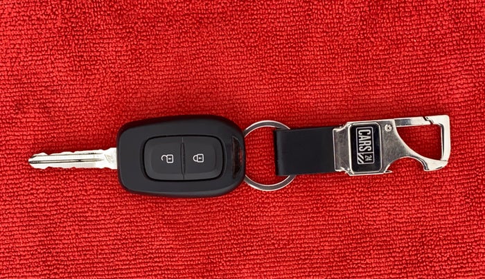 2021 Nissan MAGNITE XL MT, Petrol, Manual, 19,407 km, Key Close Up
