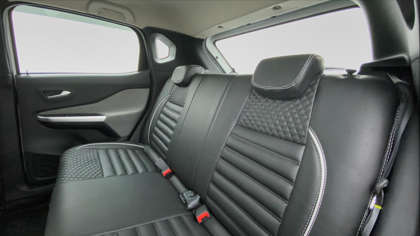 2021 Nissan MAGNITE XL MT, Petrol, Manual, 19,407 km, Right Side Rear Door Cabin