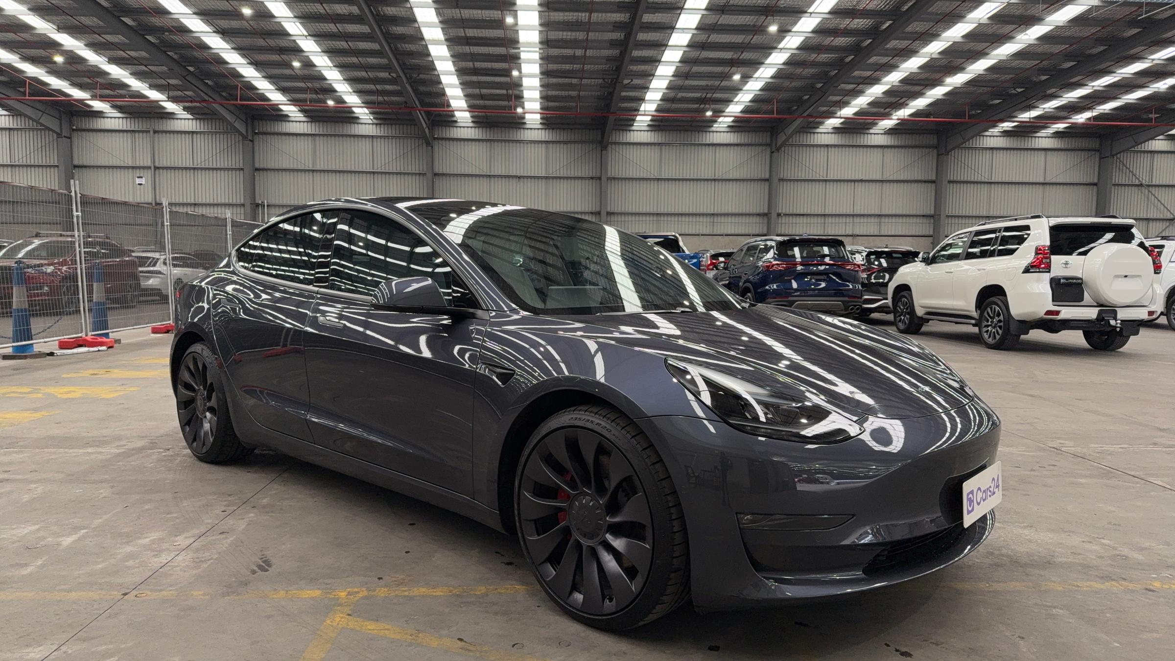 Tesla Model 3 image