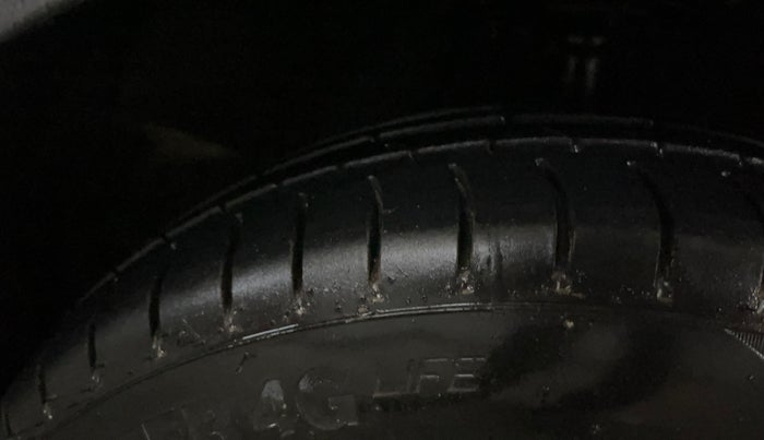 2018 Hyundai Grand i10 SPORTZ 1.2 KAPPA VTVT, Petrol, Manual, 81,830 km, Right Front Tyre Tread