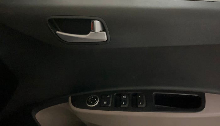 2018 Hyundai Grand i10 SPORTZ 1.2 KAPPA VTVT, Petrol, Manual, 81,830 km, Driver Side Door Panels Control