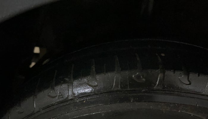 2018 Hyundai Grand i10 SPORTZ 1.2 KAPPA VTVT, Petrol, Manual, 81,830 km, Right Rear Tyre Tread