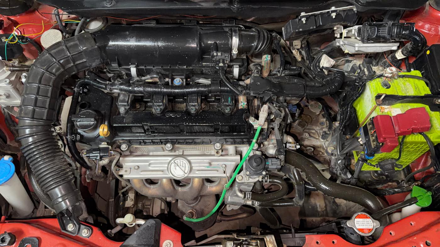 2021 Maruti Swift VXI, CNG, Manual, 62,963 km, Engine View