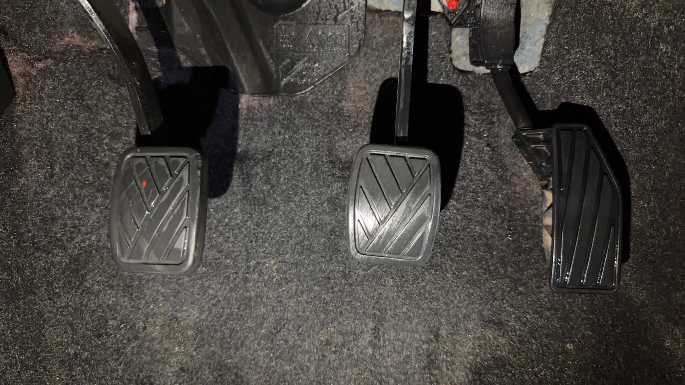 2021 Maruti Swift VXI, CNG, Manual, 62,963 km, Pedals
