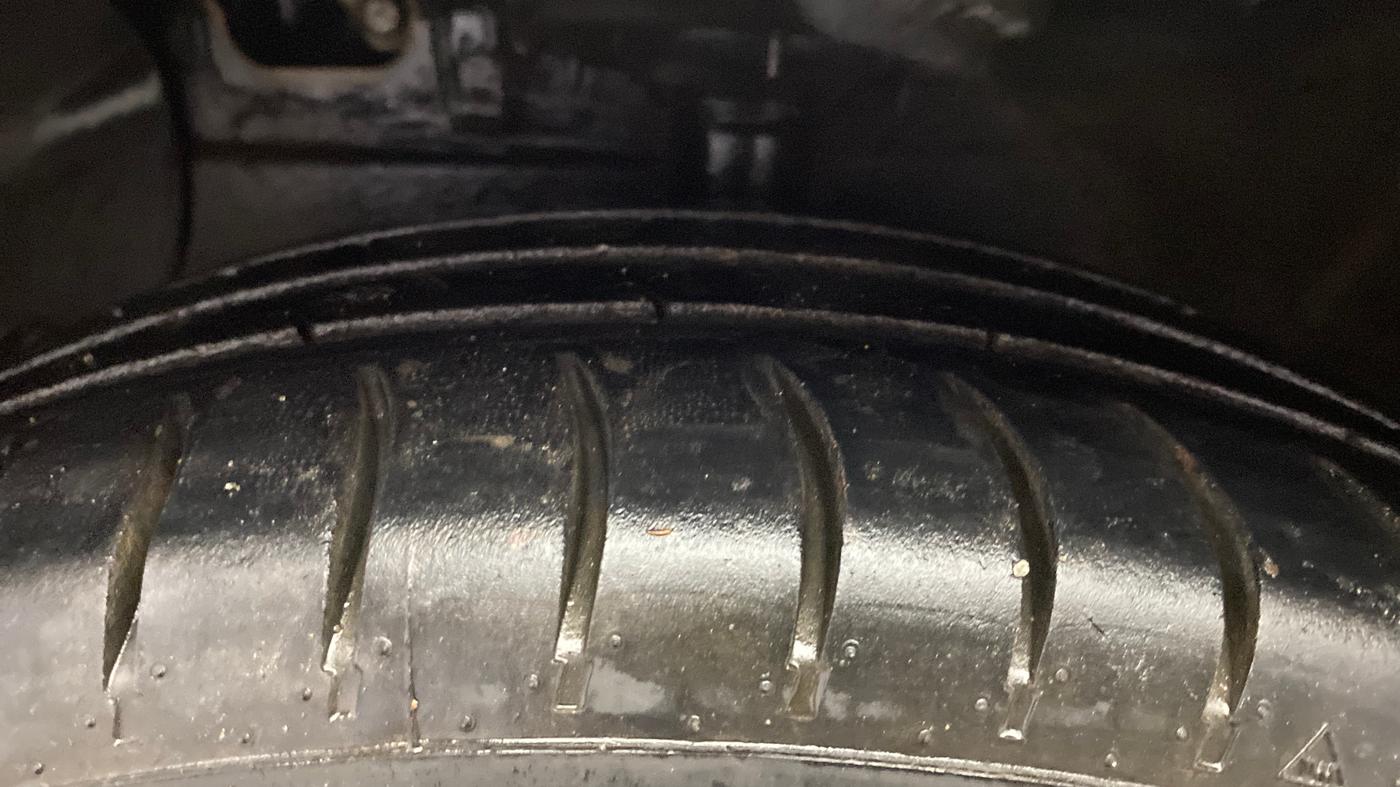 2015 Hyundai Xcent S 1.2, Petrol, Manual, 57,783 km, Left Front Tyre Tread
