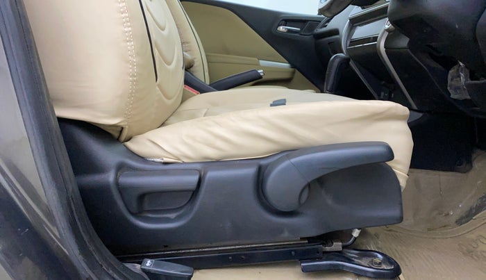 2015 Honda City 1.5L I-VTEC VX CVT, Petrol, Automatic, 44,988 km, Driver Side Adjustment Panel