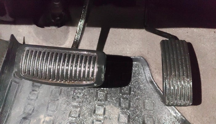 2013 Hyundai i10 SPORTZ 1.2 AT, Petrol, Automatic, 53,731 km, Pedals